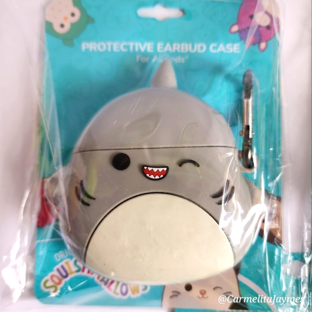 🎧 GORDON 🦈 Shark Squishmallows Air Pods Protective Earbud Case 1st/2nd Gen NIB